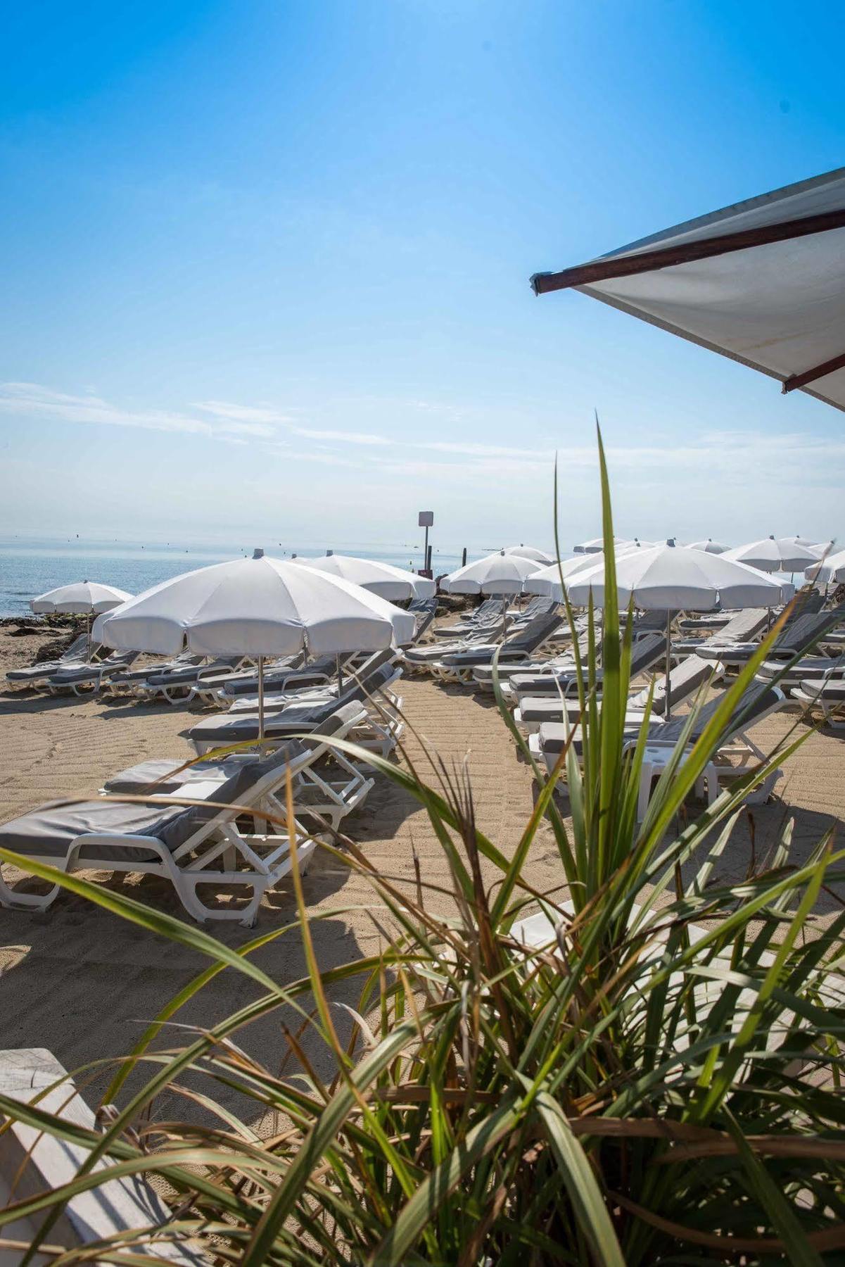 Hotel La Plage Sainte-Maxime Luaran gambar